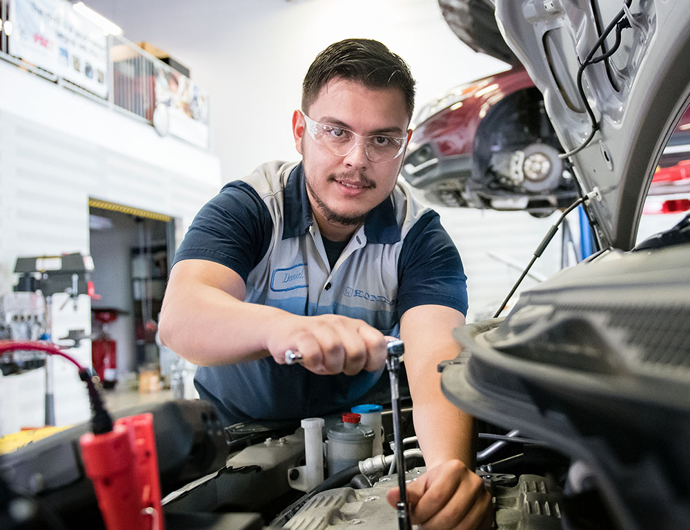 Auto Repair Technician Student